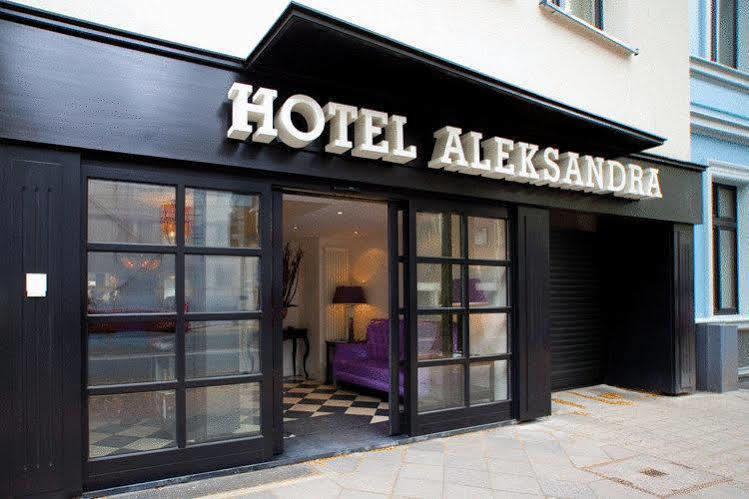 Hotel Aleksandra Dusseldorf Bagian luar foto